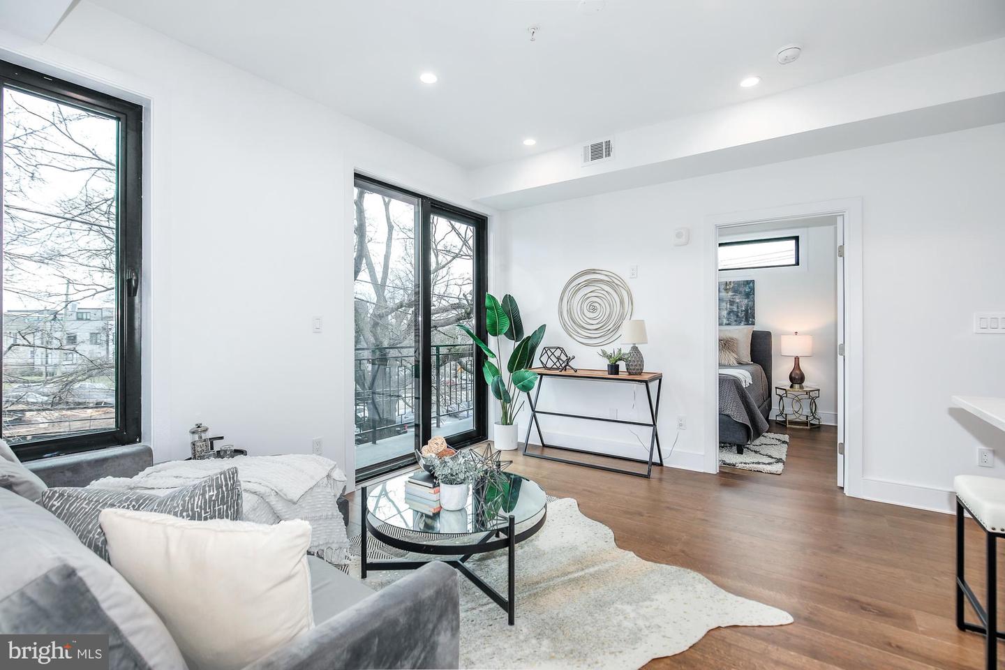 1002 RHODE ISLAND AVE NE #T3, WASHINGTON, District Of Columbia 20018, 2 Bedrooms Bedrooms, ,2 BathroomsBathrooms,Residential,For sale,1002 RHODE ISLAND AVE NE #T3,DCDC2208216 MLS # DCDC2208216