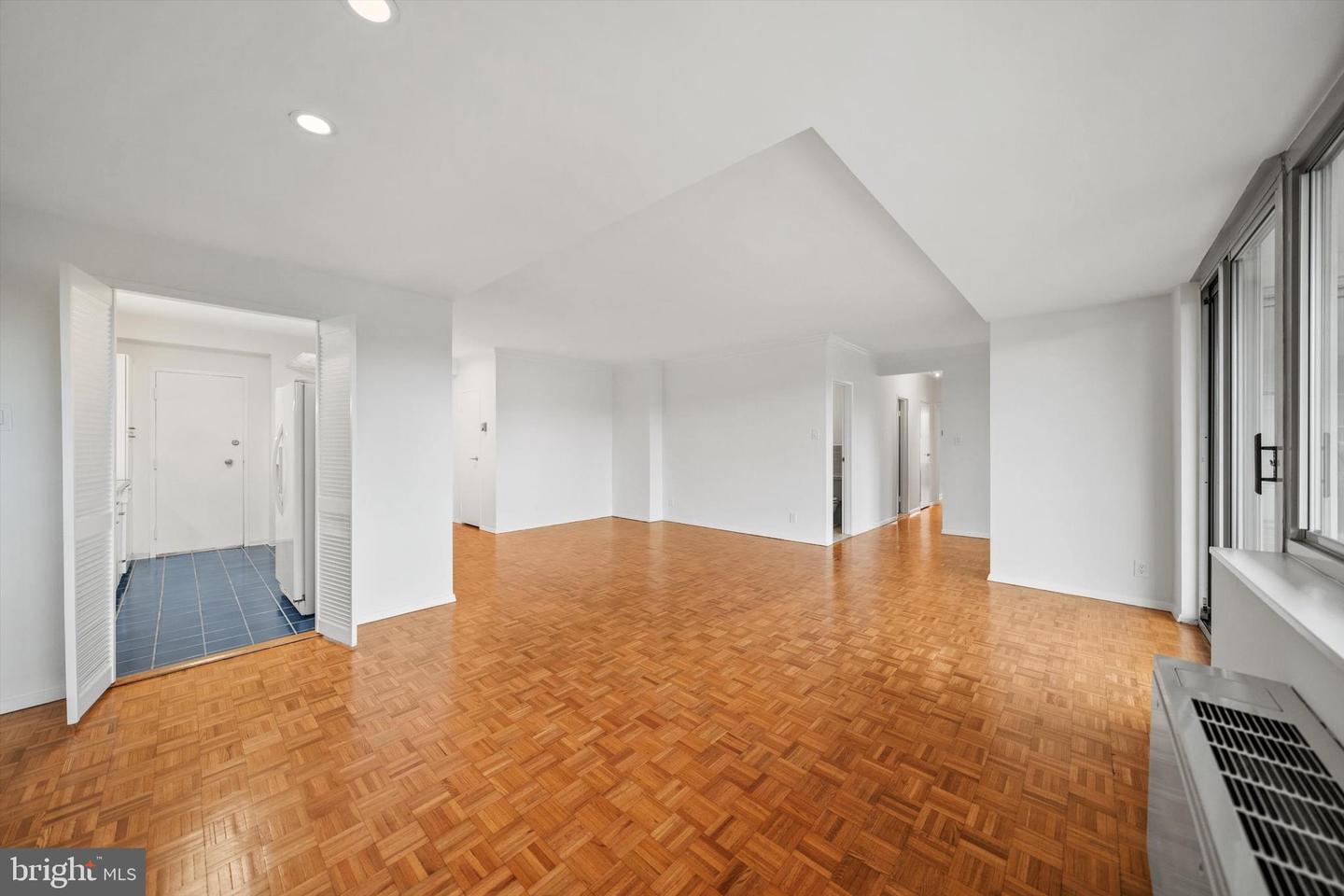 3900 WATSON PL NW #3F-A, WASHINGTON, District Of Columbia 20016, 2 Bedrooms Bedrooms, ,3 BathroomsBathrooms,Residential,For sale,3900 WATSON PL NW #3F-A,DCDC2208240 MLS # DCDC2208240