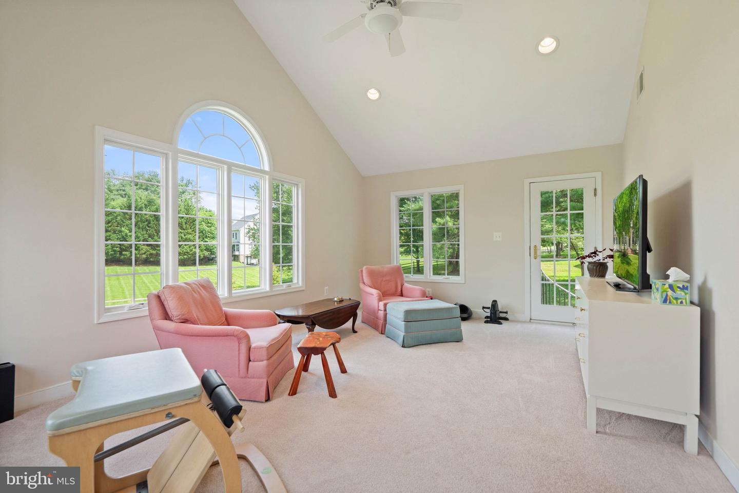 23400 MELMORE PL, MIDDLEBURG, Virginia 20117, 4 Bedrooms Bedrooms, ,2 BathroomsBathrooms,Residential,For sale,23400 MELMORE PL,VALO2100804 MLS # VALO2100804