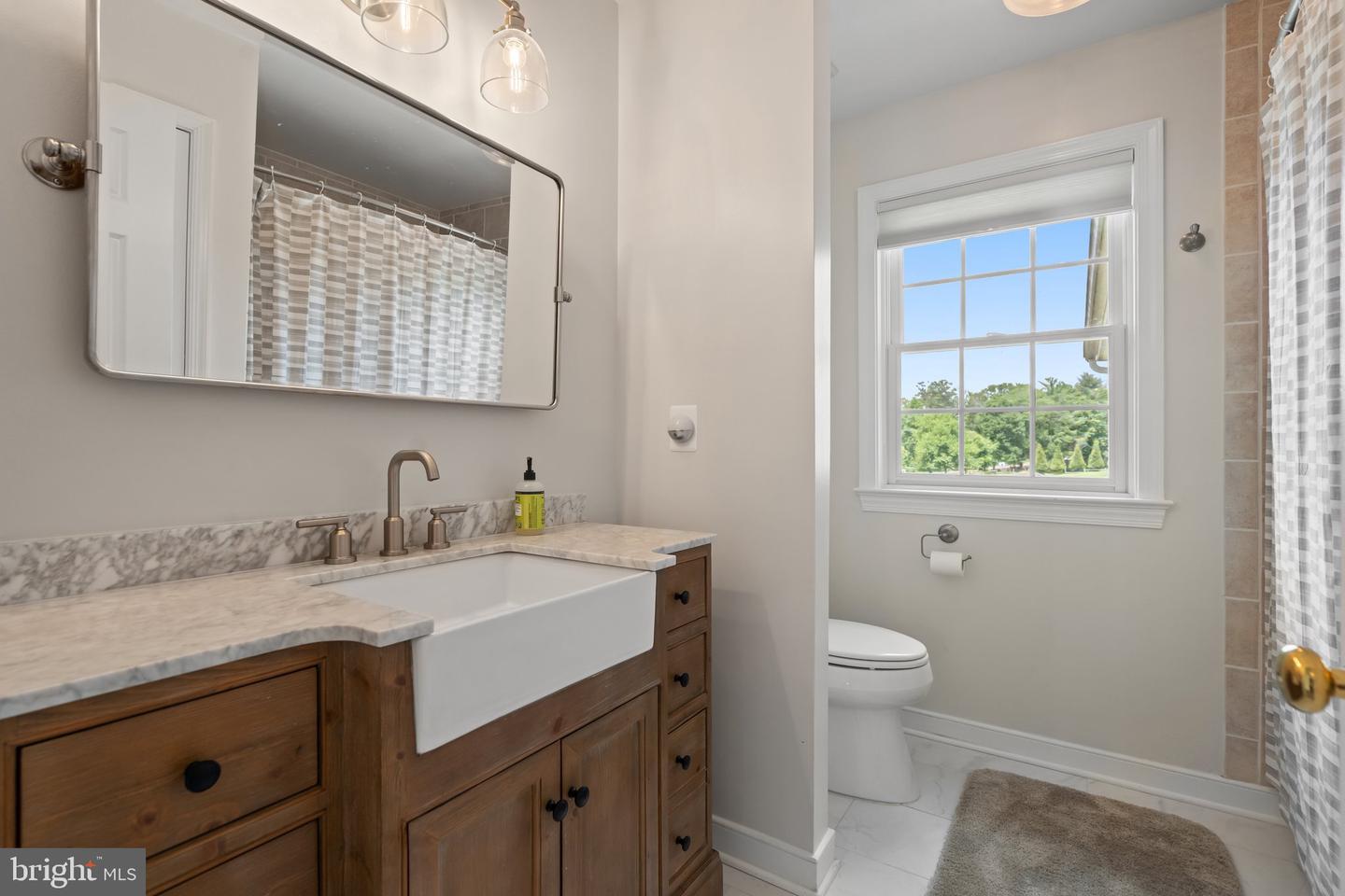 23400 MELMORE PL, MIDDLEBURG, Virginia 20117, 4 Bedrooms Bedrooms, ,2 BathroomsBathrooms,Residential,For sale,23400 MELMORE PL,VALO2100804 MLS # VALO2100804
