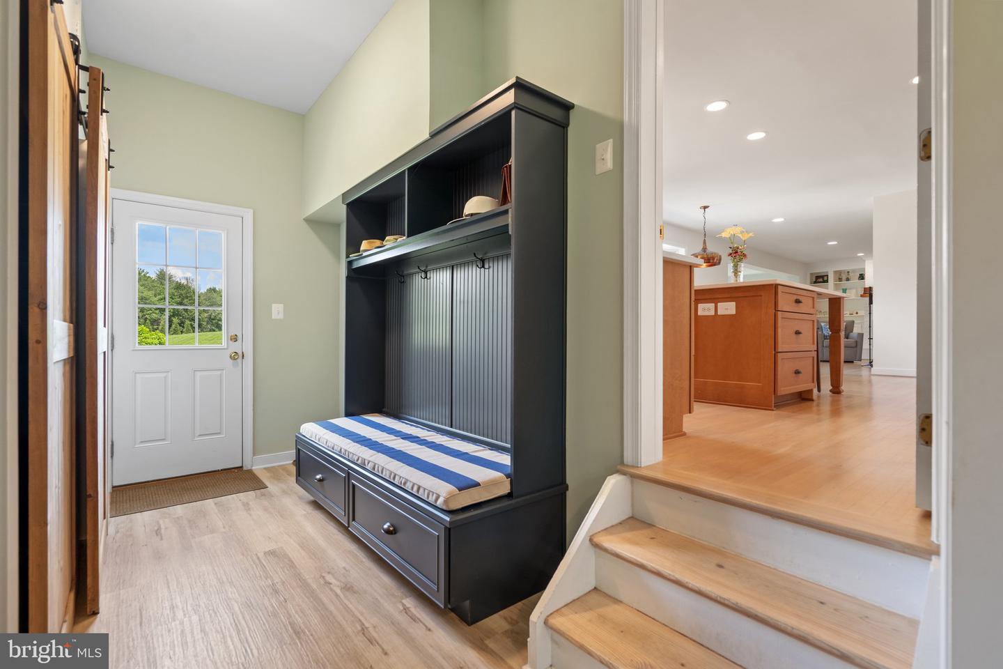 23400 MELMORE PL, MIDDLEBURG, Virginia 20117, 4 Bedrooms Bedrooms, ,2 BathroomsBathrooms,Residential,For sale,23400 MELMORE PL,VALO2100804 MLS # VALO2100804
