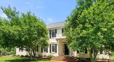 23400 MELMORE PL, MIDDLEBURG, Virginia 20117, 4 Bedrooms Bedrooms, ,2 BathroomsBathrooms,Residential,For sale,23400 MELMORE PL,VALO2100804 MLS # VALO2100804