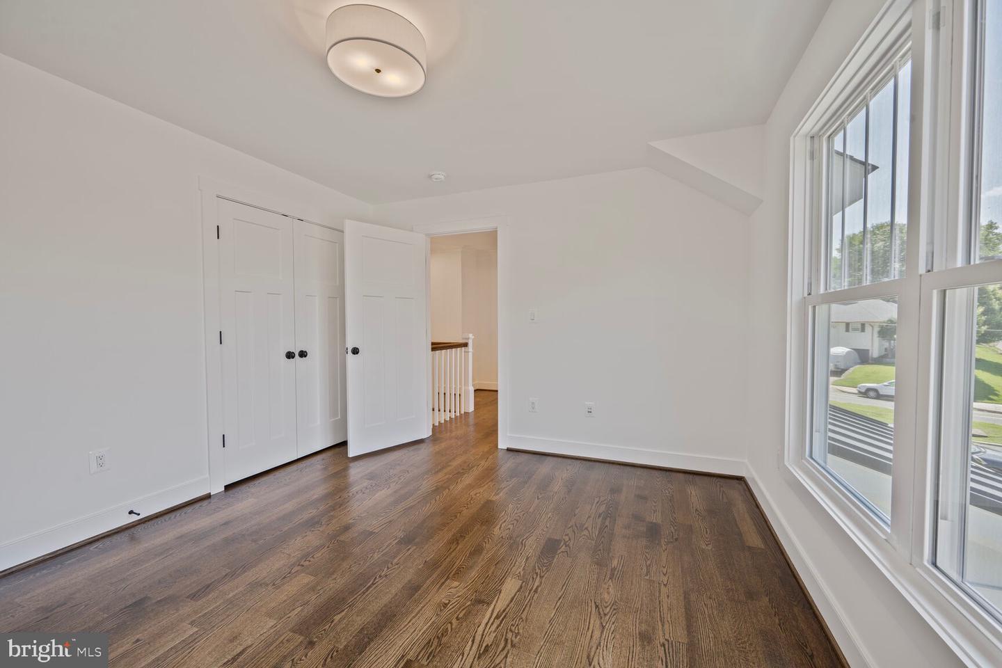 2100 PATRICK HENRY DRIVE, ARLINGTON, Virginia 22205, 5 Bedrooms Bedrooms, ,3 BathroomsBathrooms,Residential,For sale,2100 PATRICK HENRY DRIVE,VAAR2060070 MLS # VAAR2060070