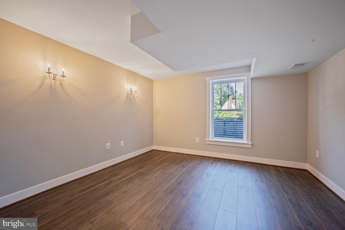 2100 PATRICK HENRY DRIVE, ARLINGTON, Virginia 22205, 5 Bedrooms Bedrooms, ,3 BathroomsBathrooms,Residential,For sale,2100 PATRICK HENRY DRIVE,VAAR2060070 MLS # VAAR2060070