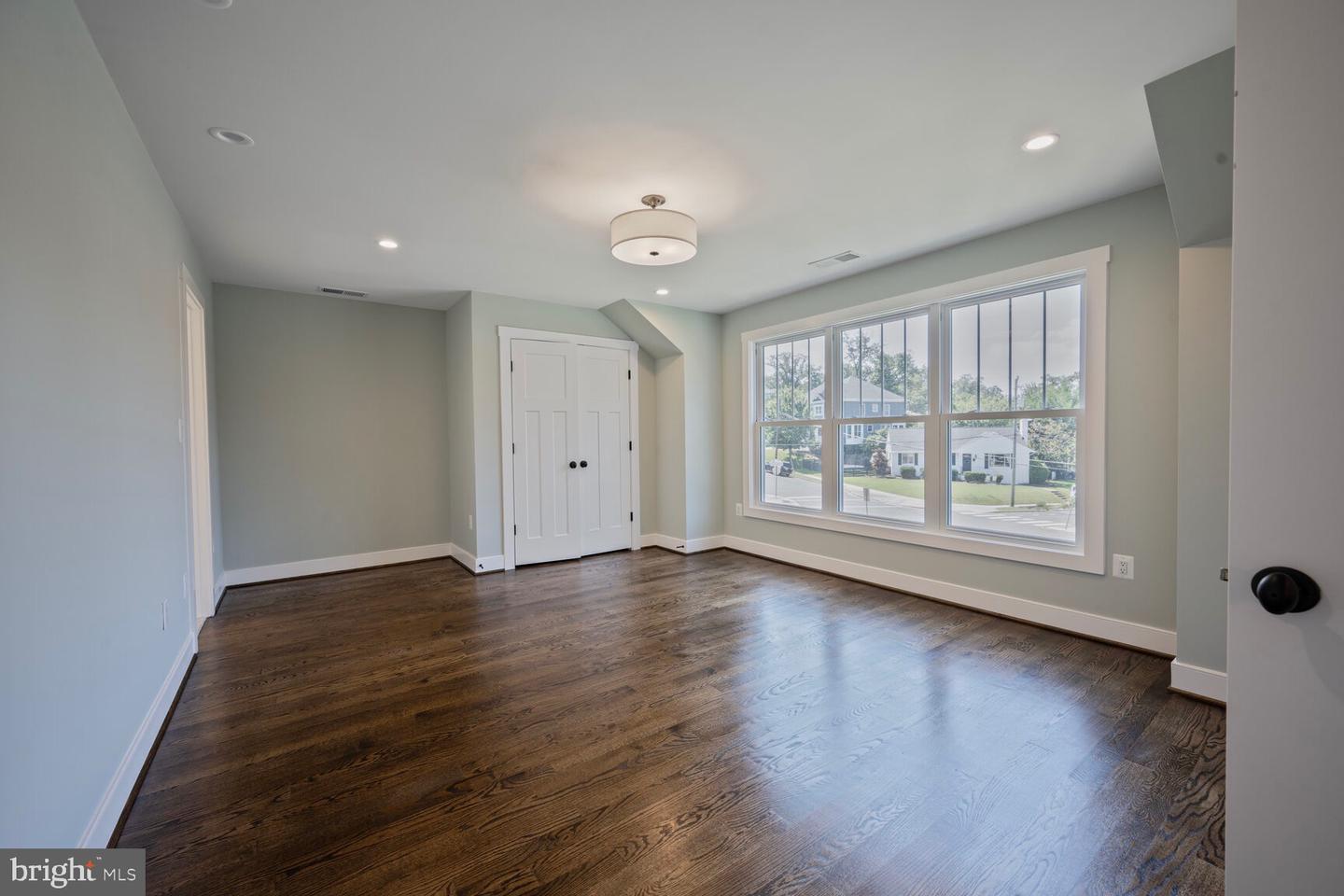 2100 PATRICK HENRY DRIVE, ARLINGTON, Virginia 22205, 5 Bedrooms Bedrooms, ,3 BathroomsBathrooms,Residential,For sale,2100 PATRICK HENRY DRIVE,VAAR2060070 MLS # VAAR2060070