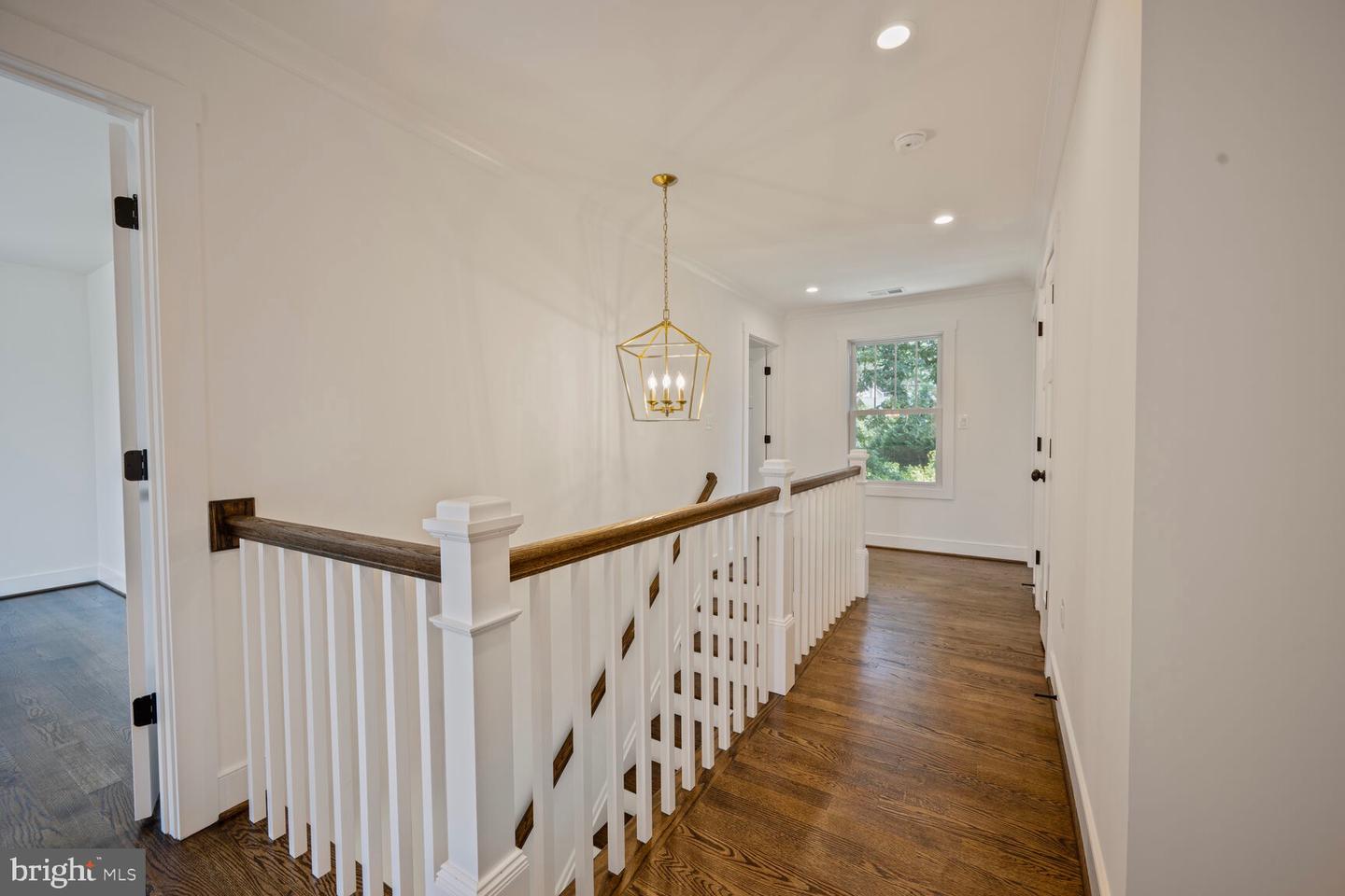 2100 PATRICK HENRY DRIVE, ARLINGTON, Virginia 22205, 5 Bedrooms Bedrooms, ,3 BathroomsBathrooms,Residential,For sale,2100 PATRICK HENRY DRIVE,VAAR2060070 MLS # VAAR2060070
