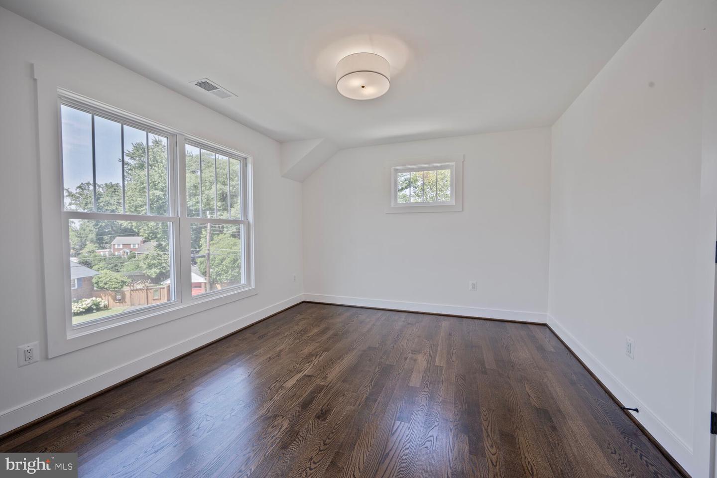 2100 PATRICK HENRY DRIVE, ARLINGTON, Virginia 22205, 5 Bedrooms Bedrooms, ,3 BathroomsBathrooms,Residential,For sale,2100 PATRICK HENRY DRIVE,VAAR2060070 MLS # VAAR2060070