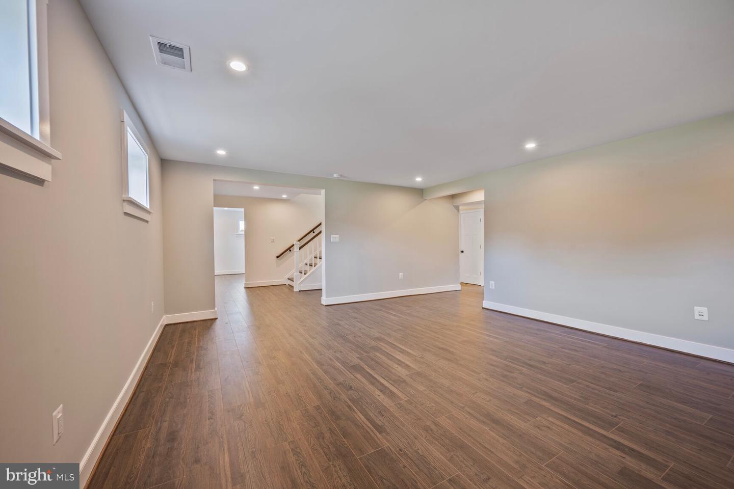 2100 PATRICK HENRY DRIVE, ARLINGTON, Virginia 22205, 5 Bedrooms Bedrooms, ,3 BathroomsBathrooms,Residential,For sale,2100 PATRICK HENRY DRIVE,VAAR2060070 MLS # VAAR2060070