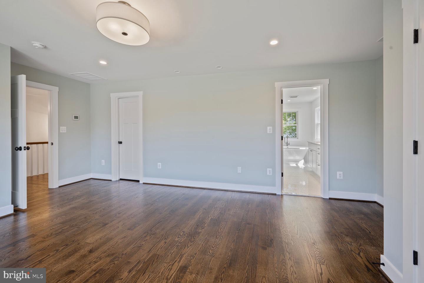 2100 PATRICK HENRY DRIVE, ARLINGTON, Virginia 22205, 5 Bedrooms Bedrooms, ,3 BathroomsBathrooms,Residential,For sale,2100 PATRICK HENRY DRIVE,VAAR2060070 MLS # VAAR2060070