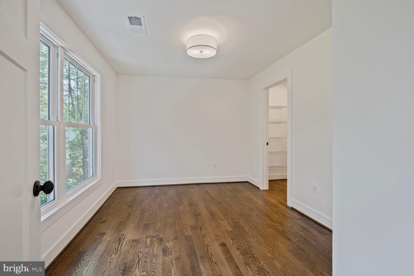 2100 PATRICK HENRY DRIVE, ARLINGTON, Virginia 22205, 5 Bedrooms Bedrooms, ,3 BathroomsBathrooms,Residential,For sale,2100 PATRICK HENRY DRIVE,VAAR2060070 MLS # VAAR2060070