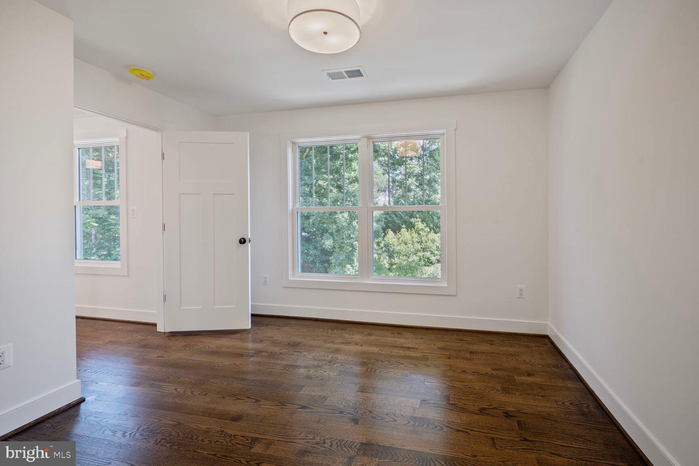 2100 PATRICK HENRY DRIVE, ARLINGTON, Virginia 22205, 5 Bedrooms Bedrooms, ,3 BathroomsBathrooms,Residential,For sale,2100 PATRICK HENRY DRIVE,VAAR2060070 MLS # VAAR2060070