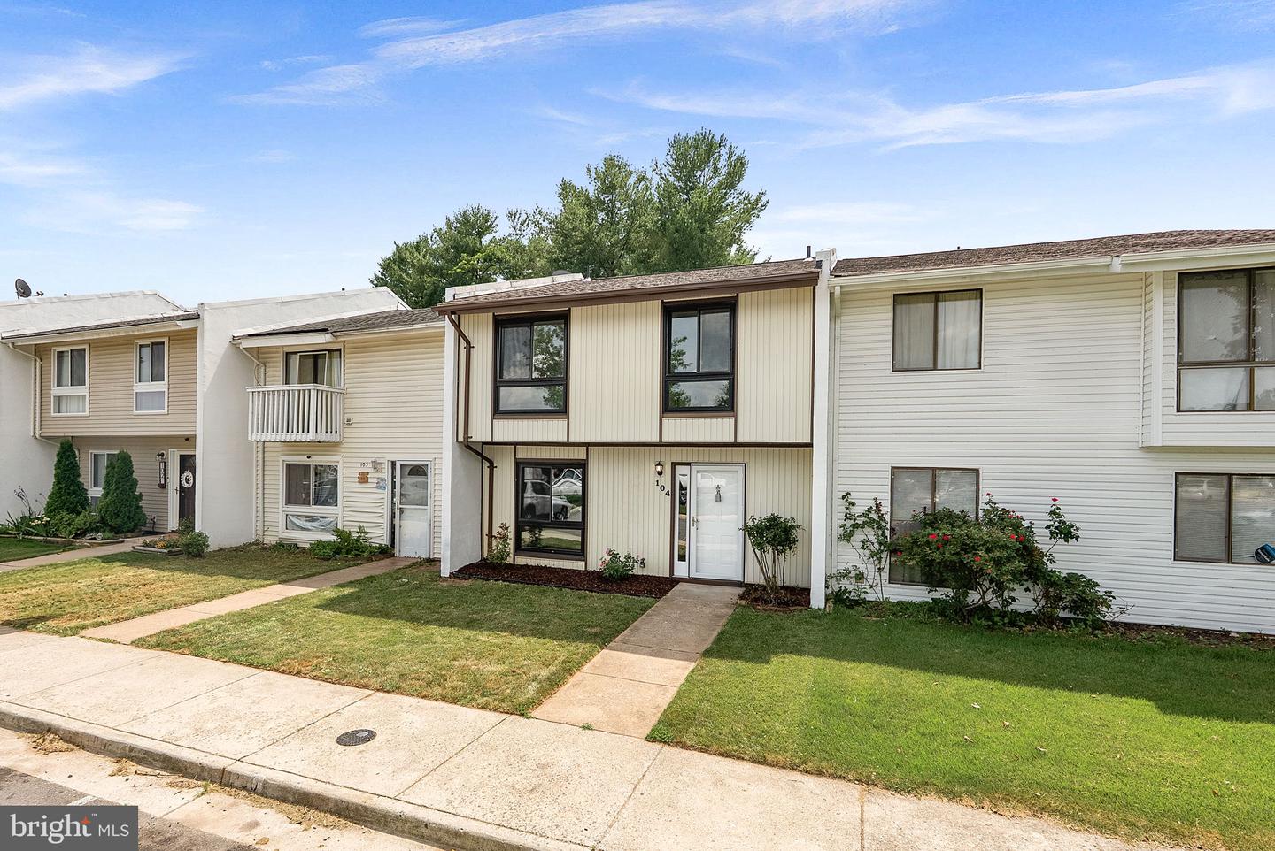 104 DRURY CIR, STERLING, Virginia 20164, 4 Bedrooms Bedrooms, ,2 BathroomsBathrooms,Residential,For sale,104 DRURY CIR,VALO2100974 MLS # VALO2100974