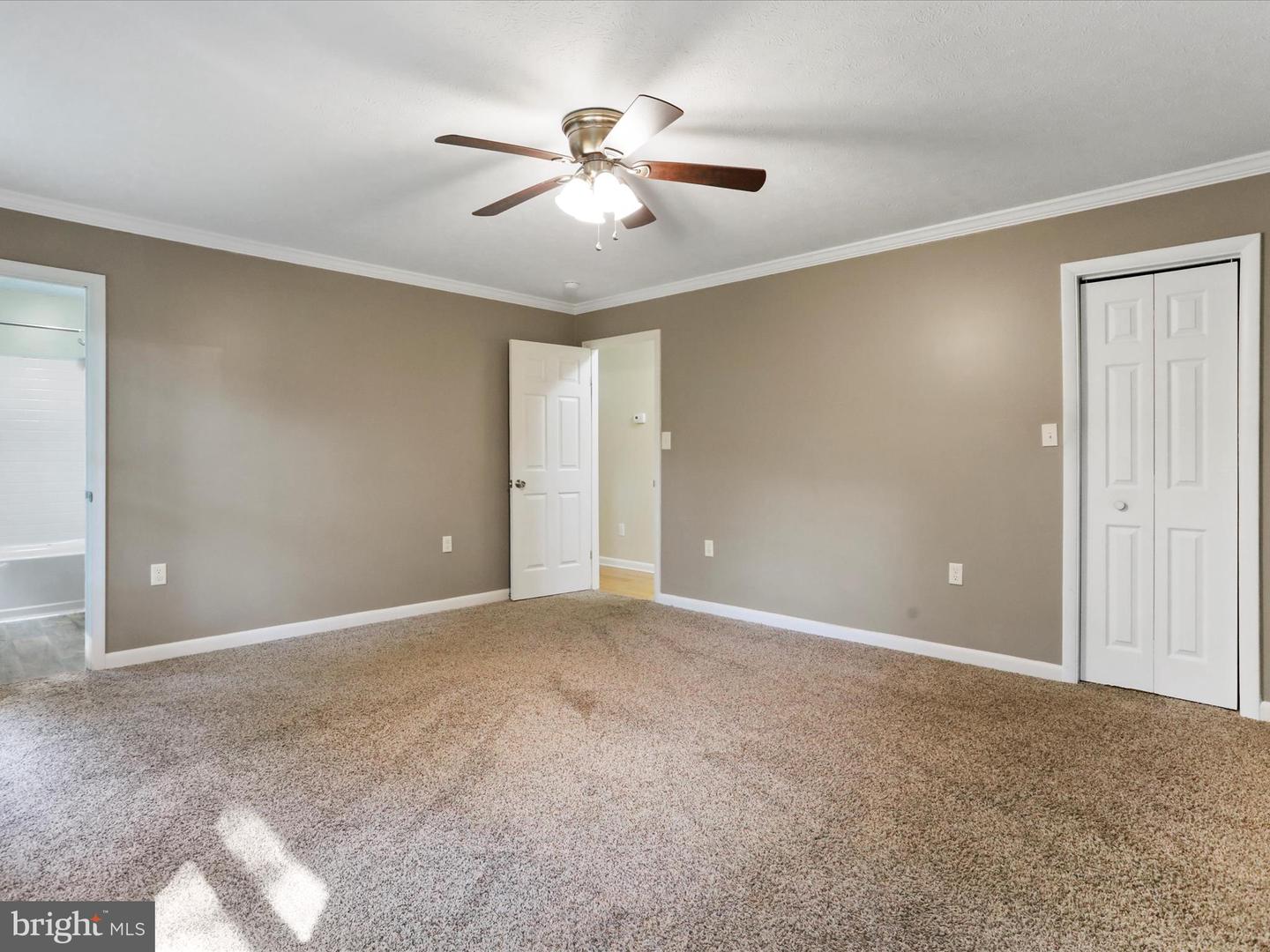 184 MASSANUTTEN DR, EDINBURG, Virginia 22824, 3 Bedrooms Bedrooms, ,2 BathroomsBathrooms,Residential,For sale,184 MASSANUTTEN DR,VASH2011890 MLS # VASH2011890