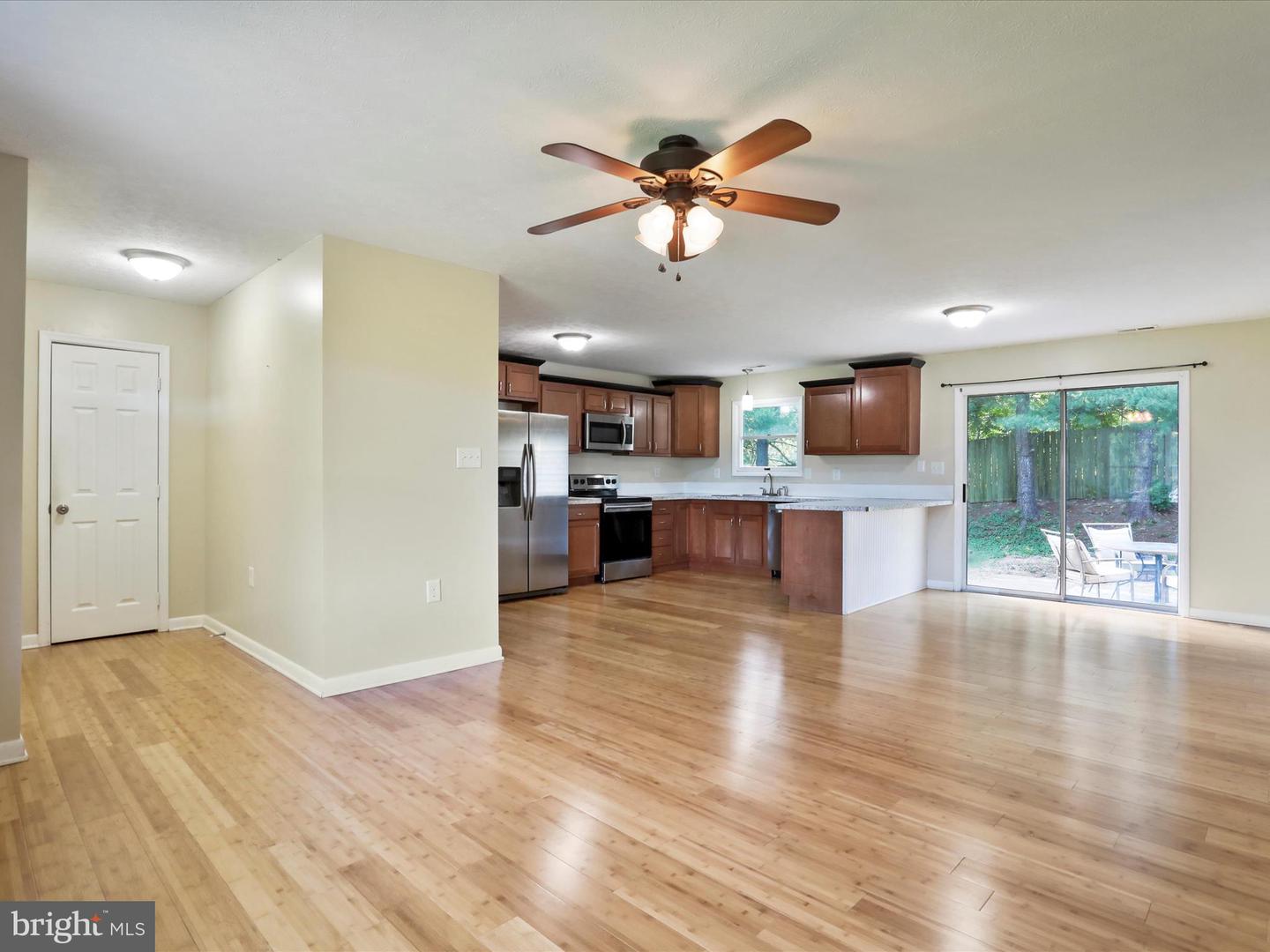 184 MASSANUTTEN DR, EDINBURG, Virginia 22824, 3 Bedrooms Bedrooms, ,2 BathroomsBathrooms,Residential,For sale,184 MASSANUTTEN DR,VASH2011890 MLS # VASH2011890