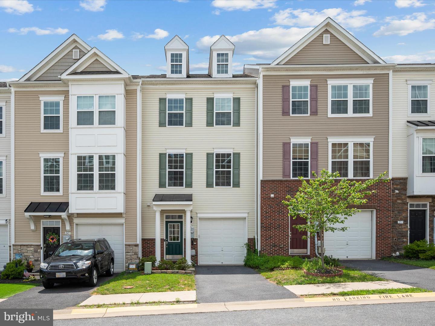 247 SCHRAMM LOOP, STEPHENS CITY, Virginia 22655, 3 Bedrooms Bedrooms, ,2 BathroomsBathrooms,Residential,For sale,247 SCHRAMM LOOP,VAFV2035254 MLS # VAFV2035254