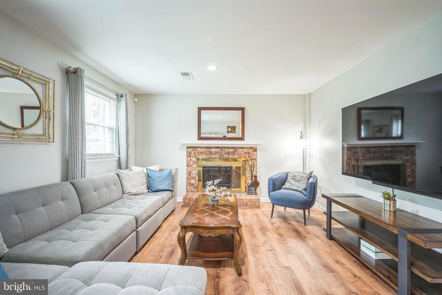 2007 COOL SPRING DR, ALEXANDRIA, Virginia 22308, 4 Bedrooms Bedrooms, ,2 BathroomsBathrooms,Residential,For sale,2007 COOL SPRING DR,VAFX2253332 MLS # VAFX2253332