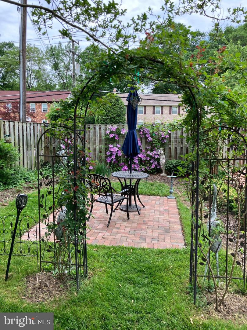 2007 COOL SPRING DR, ALEXANDRIA, Virginia 22308, 4 Bedrooms Bedrooms, ,2 BathroomsBathrooms,Residential,For sale,2007 COOL SPRING DR,VAFX2253332 MLS # VAFX2253332