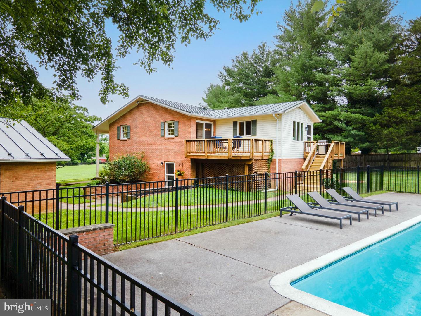 1170 S PARKER ST, UPPERVILLE, Virginia 20184, 4 Bedrooms Bedrooms, ,2 BathroomsBathrooms,Residential,For sale,1170 S PARKER ST,VAFQ2017318 MLS # VAFQ2017318
