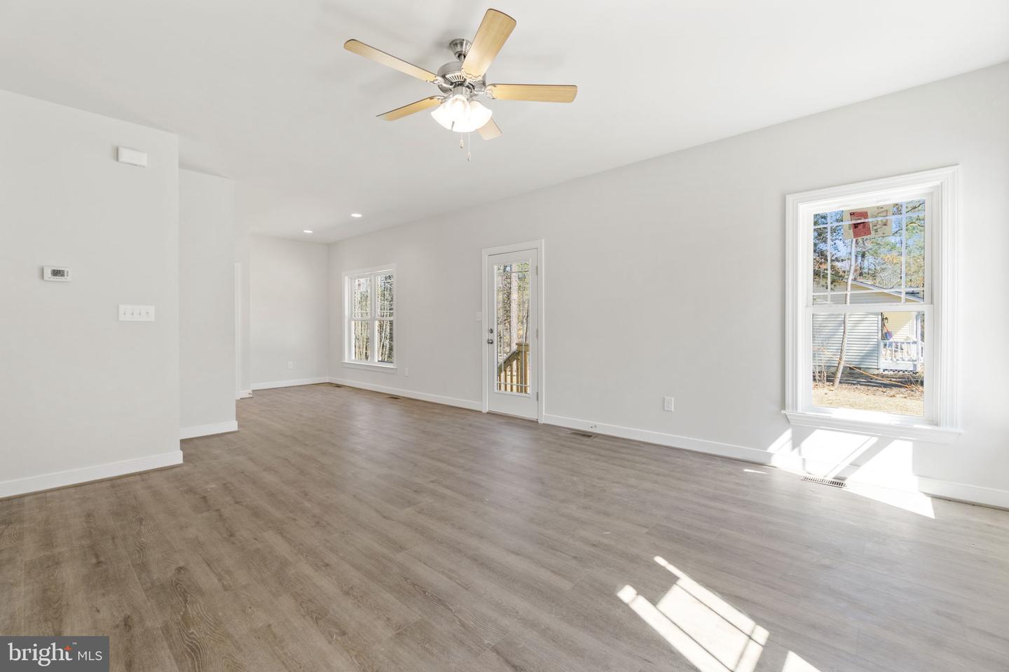 471 LAKE CAROLINE DR, RUTHER GLEN, Virginia 22546, 3 Bedrooms Bedrooms, 7 Rooms Rooms,2 BathroomsBathrooms,Residential,For sale,471 LAKE CAROLINE DR,VACV2008456 MLS # VACV2008456