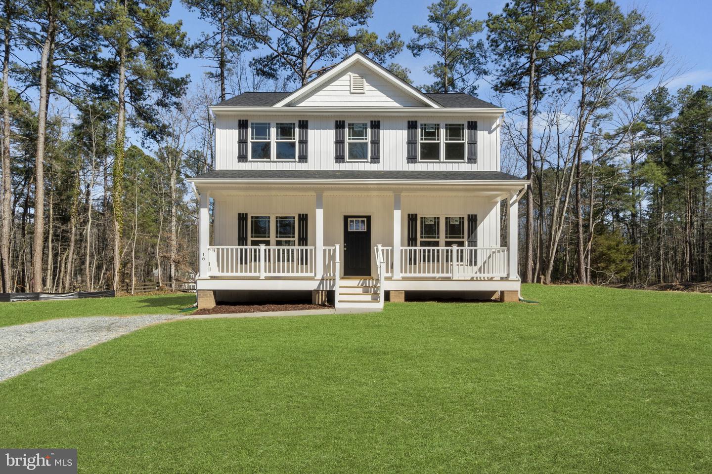 471 LAKE CAROLINE DR, RUTHER GLEN, Virginia 22546, 3 Bedrooms Bedrooms, 7 Rooms Rooms,2 BathroomsBathrooms,Residential,For sale,471 LAKE CAROLINE DR,VACV2008456 MLS # VACV2008456