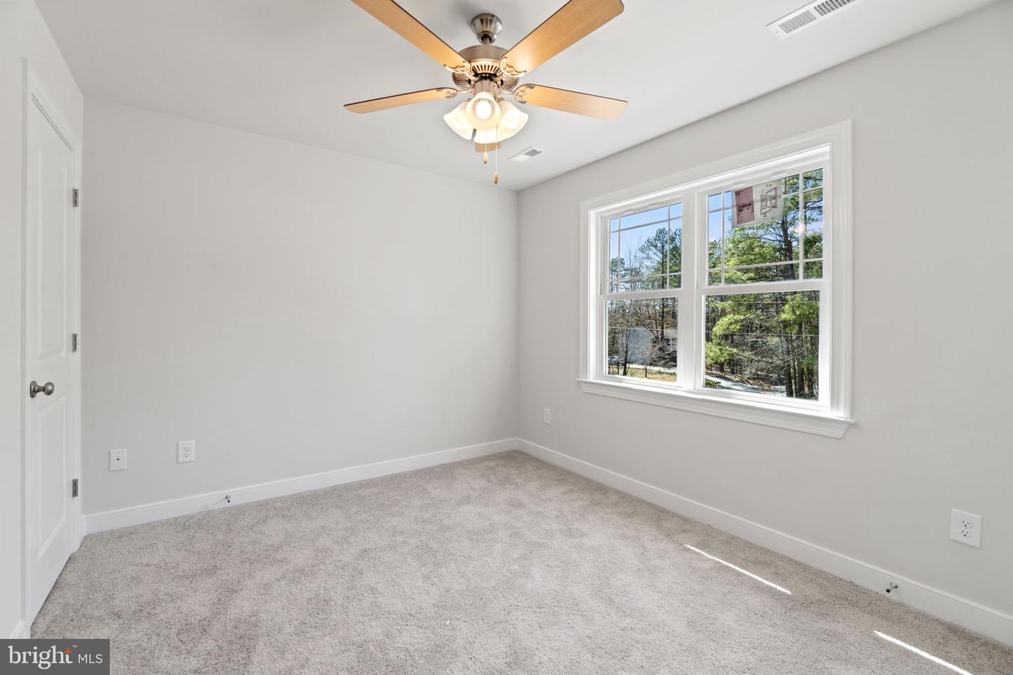 471 LAKE CAROLINE DR, RUTHER GLEN, Virginia 22546, 3 Bedrooms Bedrooms, 7 Rooms Rooms,2 BathroomsBathrooms,Residential,For sale,471 LAKE CAROLINE DR,VACV2008456 MLS # VACV2008456