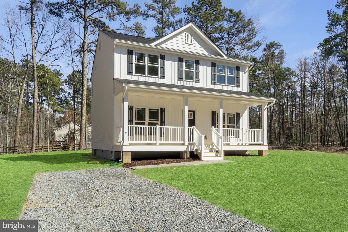 471 LAKE CAROLINE DR, RUTHER GLEN, Virginia 22546, 3 Bedrooms Bedrooms, 7 Rooms Rooms,2 BathroomsBathrooms,Residential,For sale,471 LAKE CAROLINE DR,VACV2008456 MLS # VACV2008456