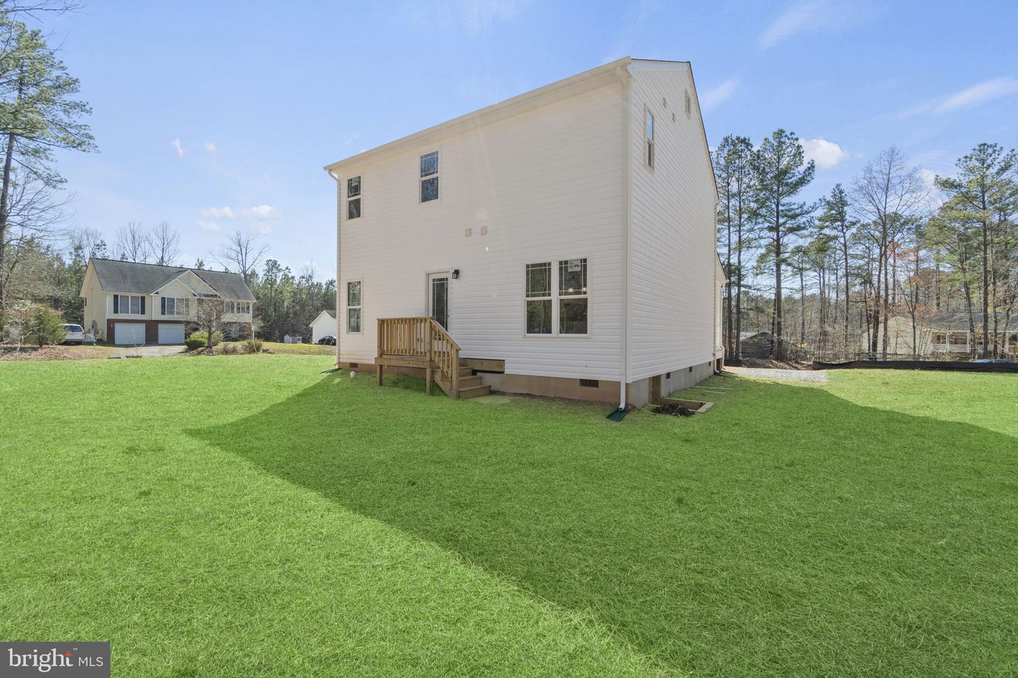 471 LAKE CAROLINE DR, RUTHER GLEN, Virginia 22546, 3 Bedrooms Bedrooms, 7 Rooms Rooms,2 BathroomsBathrooms,Residential,For sale,471 LAKE CAROLINE DR,VACV2008456 MLS # VACV2008456