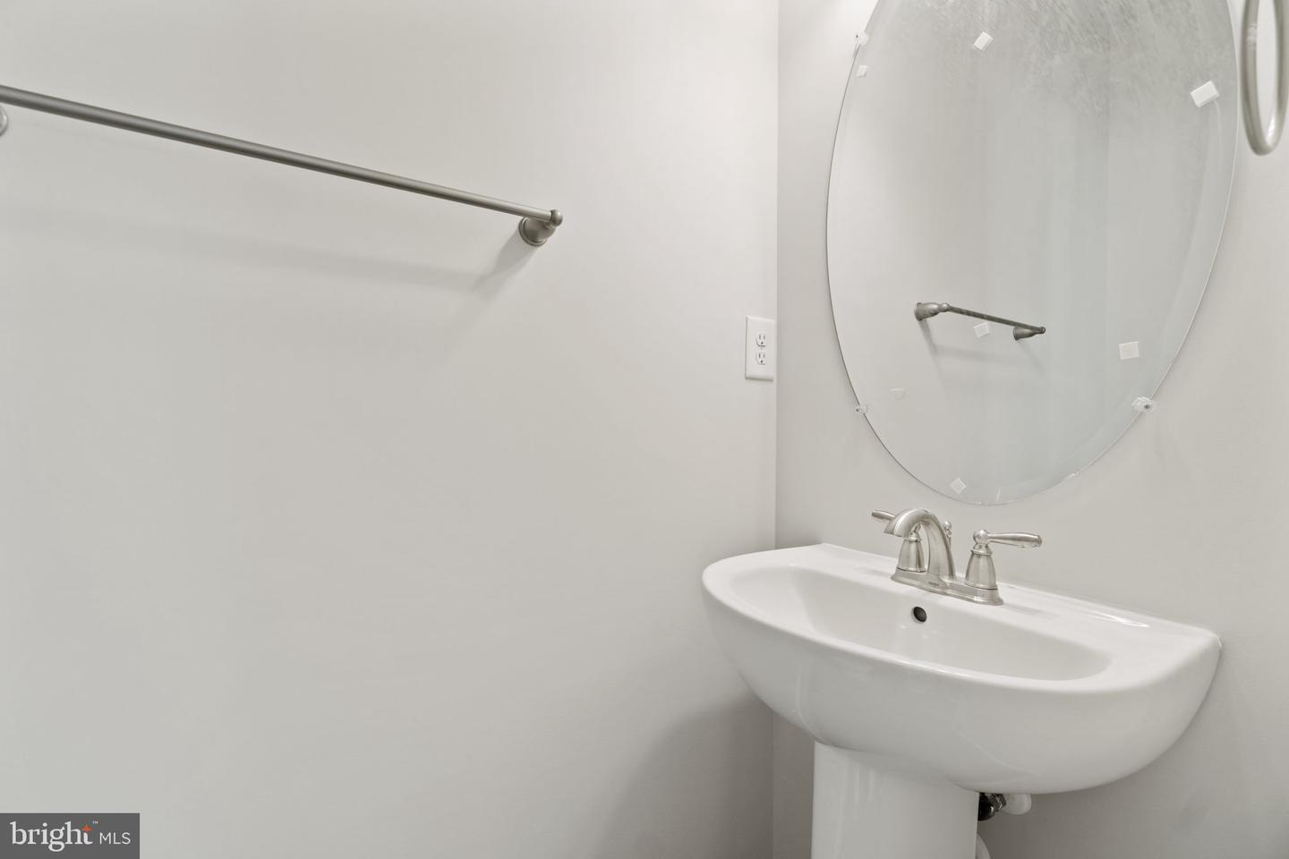 471 LAKE CAROLINE DR, RUTHER GLEN, Virginia 22546, 3 Bedrooms Bedrooms, 7 Rooms Rooms,2 BathroomsBathrooms,Residential,For sale,471 LAKE CAROLINE DR,VACV2008456 MLS # VACV2008456