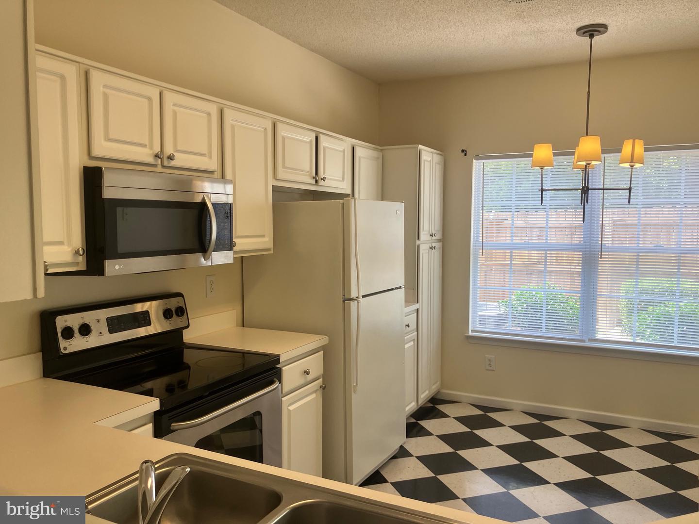 3844 CROMWELL LN, WILLIAMSBURG, Virginia 23188, 3 Bedrooms Bedrooms, 8 Rooms Rooms,2 BathroomsBathrooms,Residential,For sale,3844 CROMWELL LN,VAJC2000490 MLS # VAJC2000490