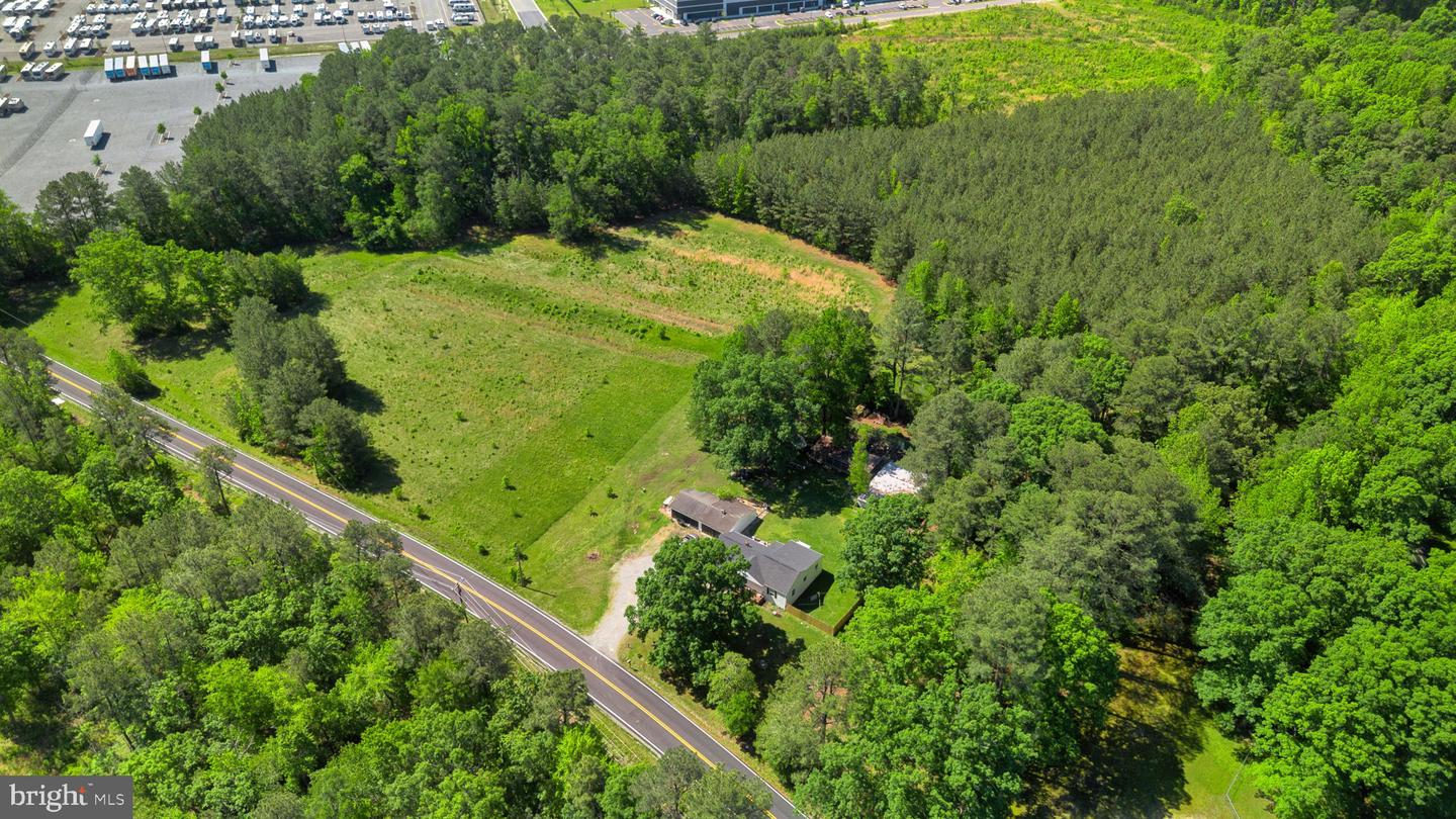 10439 ASHCAKE RD, ASHLAND, Virginia 23005, 4 Bedrooms Bedrooms, ,2 BathroomsBathrooms,Residential,For sale,10439 ASHCAKE RD,VAHA2001026 MLS # VAHA2001026