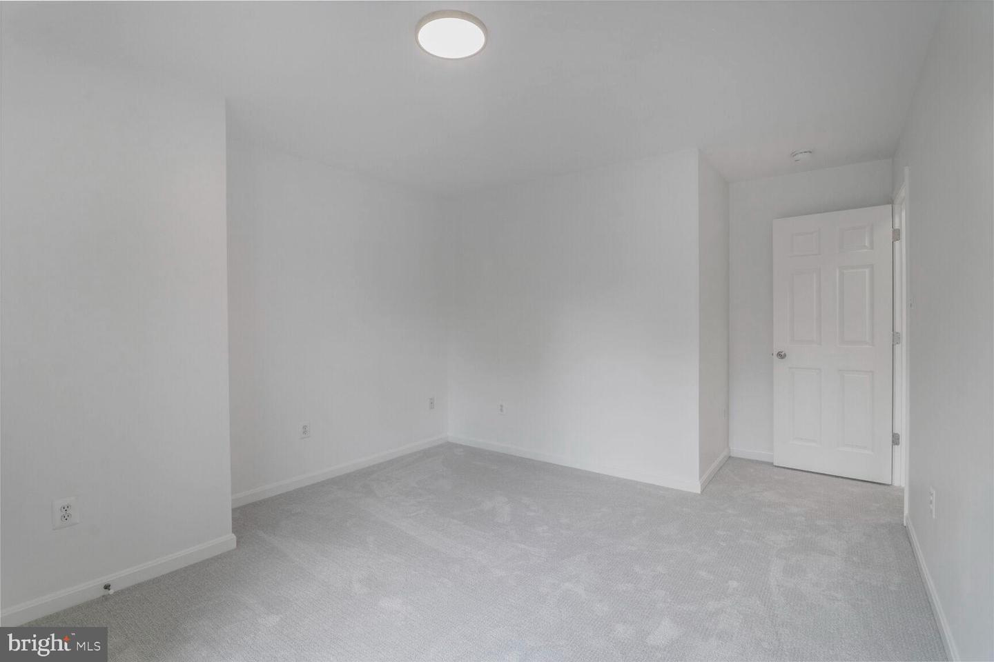 711 N WAKEFIELD ST, ARLINGTON, Virginia 22203, 4 Bedrooms Bedrooms, ,3 BathroomsBathrooms,Residential,For sale,711 N WAKEFIELD ST,VAAR2060210 MLS # VAAR2060210
