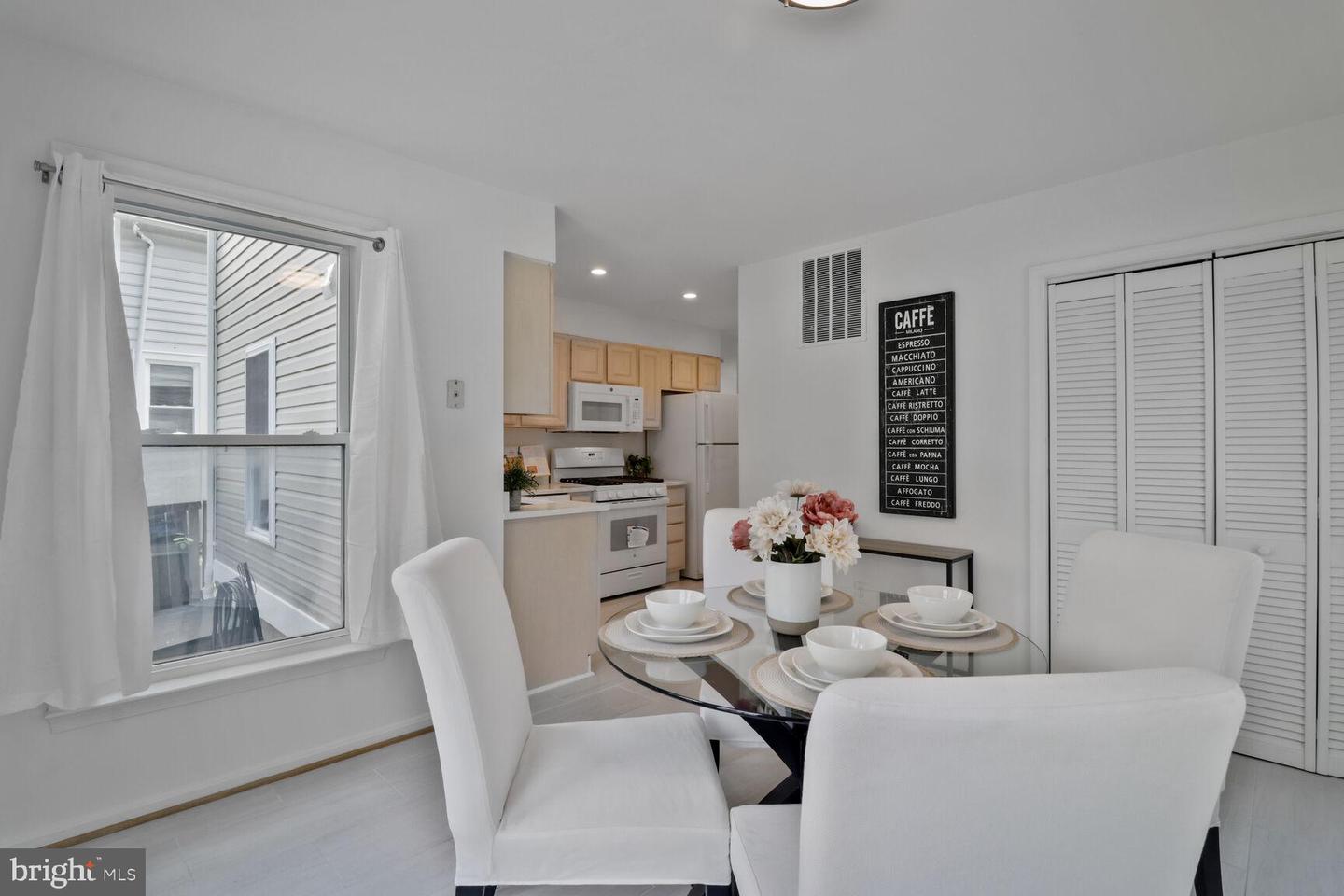 711 N WAKEFIELD ST, ARLINGTON, Virginia 22203, 4 Bedrooms Bedrooms, ,3 BathroomsBathrooms,Residential,For sale,711 N WAKEFIELD ST,VAAR2060210 MLS # VAAR2060210