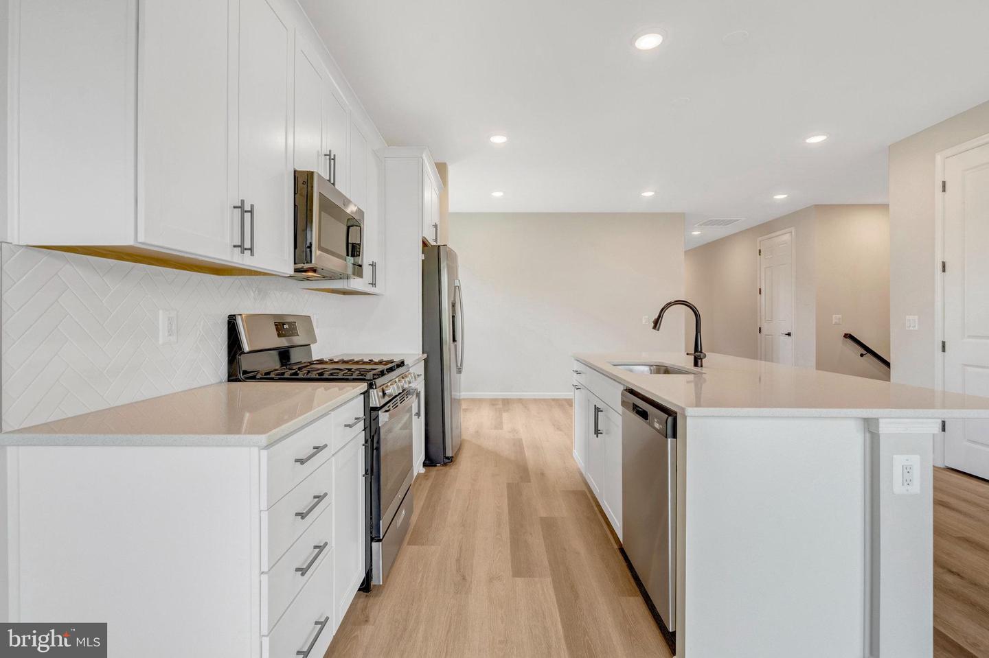 100 MIDSUMMER LN, MIDDLETOWN, Virginia 22645, 3 Bedrooms Bedrooms, ,2 BathroomsBathrooms,Residential,For sale,100 MIDSUMMER LN,VAFV2035268 MLS # VAFV2035268