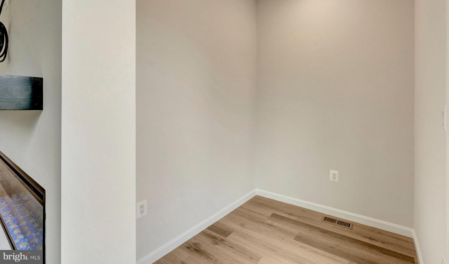 100 MIDSUMMER LN, MIDDLETOWN, Virginia 22645, 3 Bedrooms Bedrooms, ,2 BathroomsBathrooms,Residential,For sale,100 MIDSUMMER LN,VAFV2035268 MLS # VAFV2035268