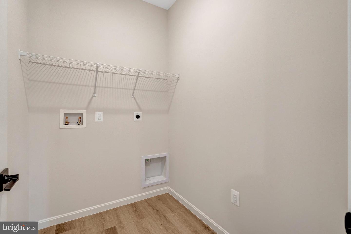 100 MIDSUMMER LN, MIDDLETOWN, Virginia 22645, 3 Bedrooms Bedrooms, ,2 BathroomsBathrooms,Residential,For sale,100 MIDSUMMER LN,VAFV2035268 MLS # VAFV2035268