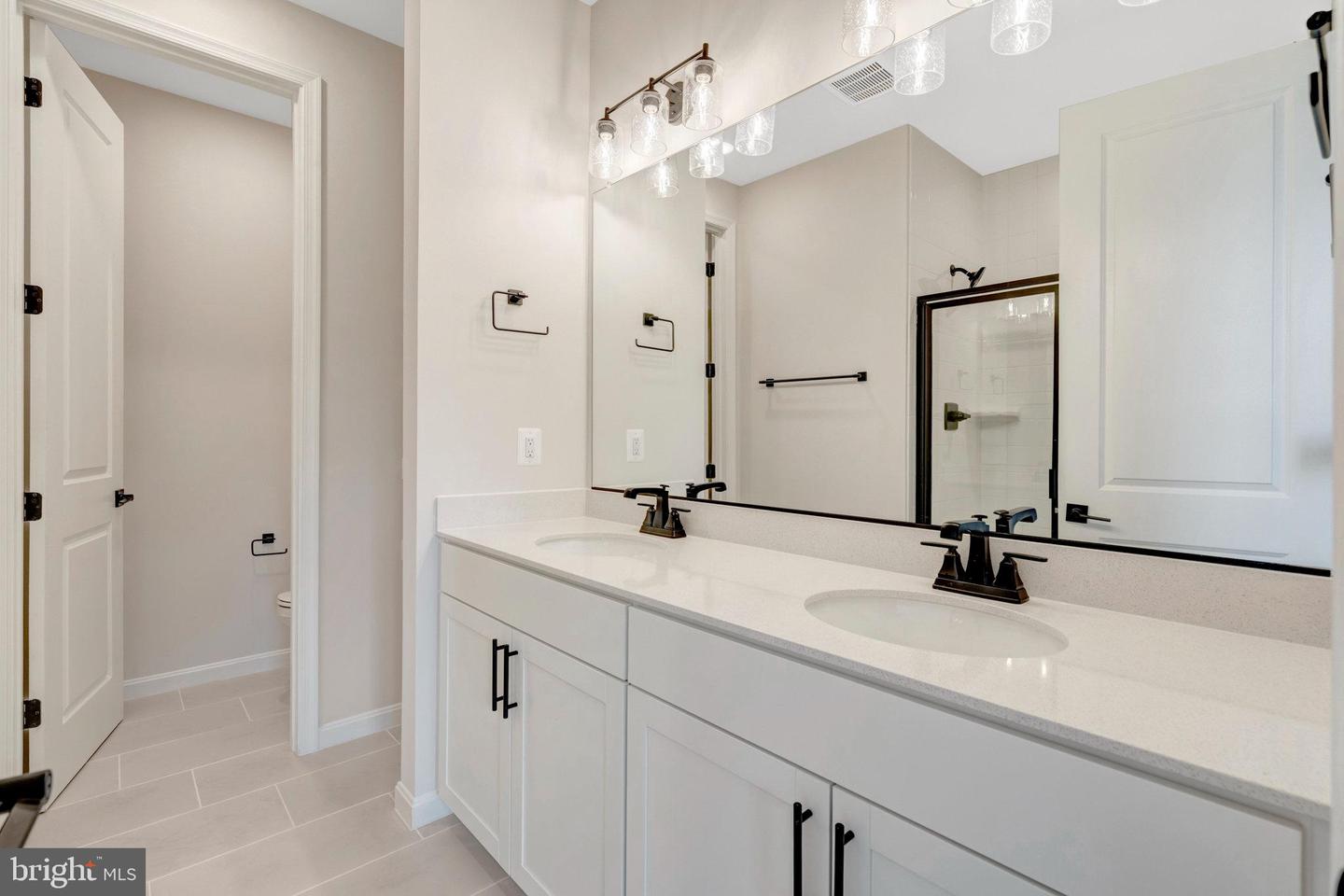 100 MIDSUMMER LN, MIDDLETOWN, Virginia 22645, 3 Bedrooms Bedrooms, ,2 BathroomsBathrooms,Residential,For sale,100 MIDSUMMER LN,VAFV2035268 MLS # VAFV2035268