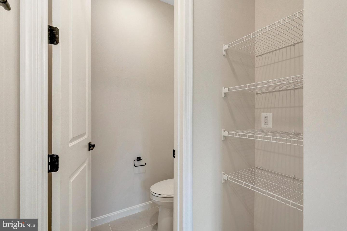 100 MIDSUMMER LN, MIDDLETOWN, Virginia 22645, 3 Bedrooms Bedrooms, ,2 BathroomsBathrooms,Residential,For sale,100 MIDSUMMER LN,VAFV2035268 MLS # VAFV2035268