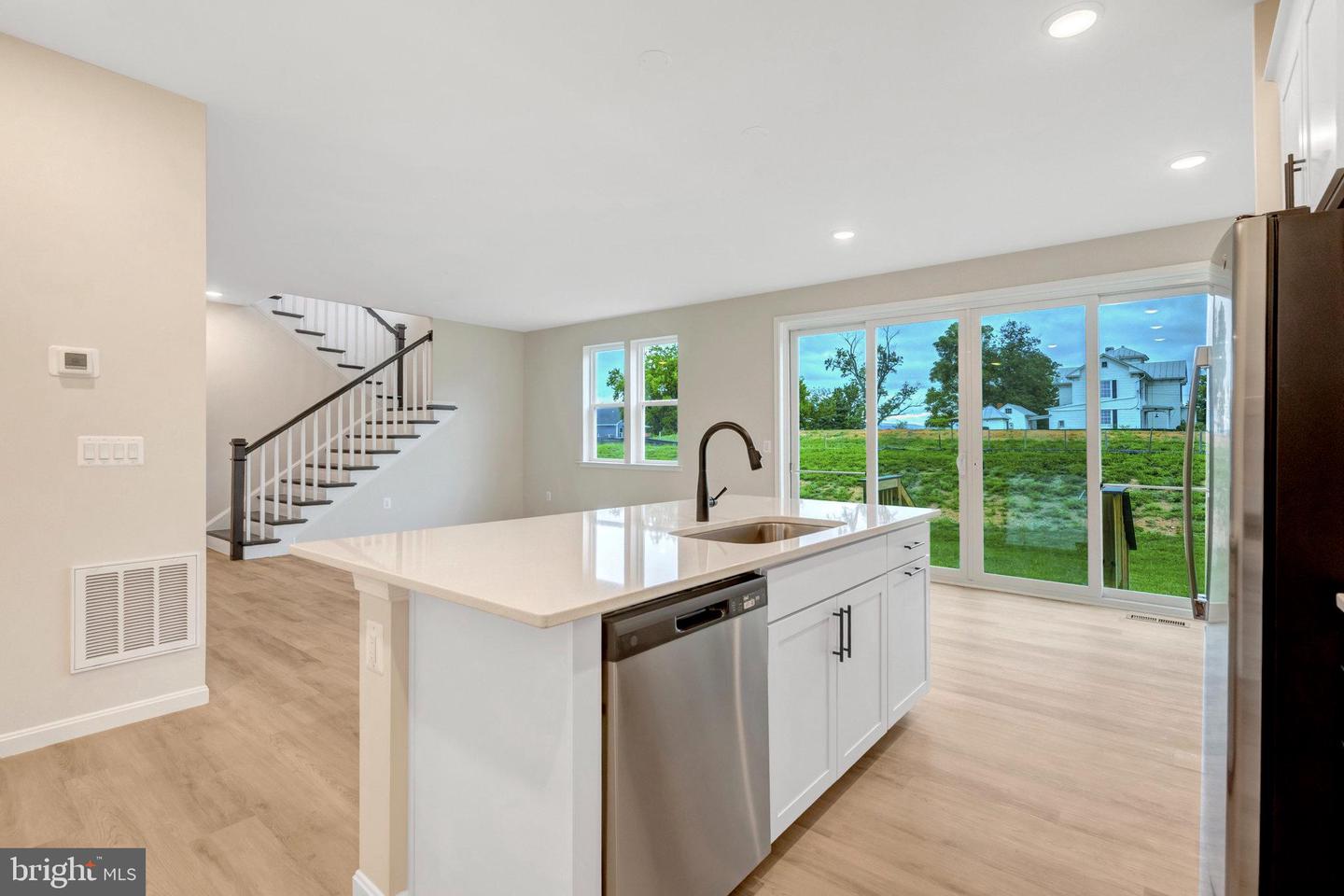 102 MIDSUMMER LN, MIDDLETOWN, Virginia 22645, 3 Bedrooms Bedrooms, ,2 BathroomsBathrooms,Residential,For sale,102 MIDSUMMER LN,VAFV2035270 MLS # VAFV2035270