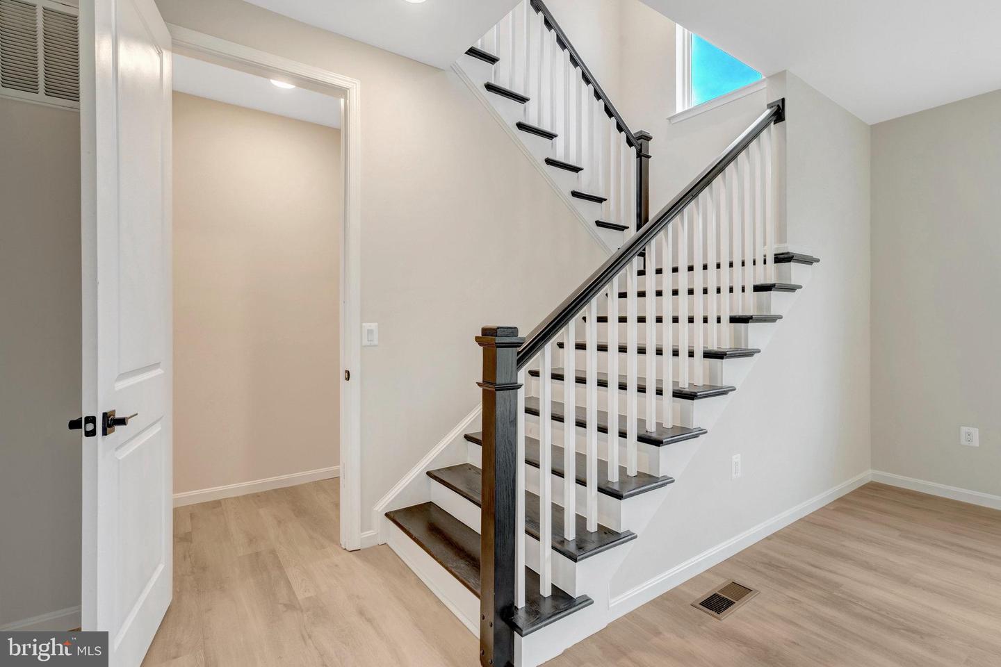 102 MIDSUMMER LN, MIDDLETOWN, Virginia 22645, 3 Bedrooms Bedrooms, ,2 BathroomsBathrooms,Residential,For sale,102 MIDSUMMER LN,VAFV2035270 MLS # VAFV2035270