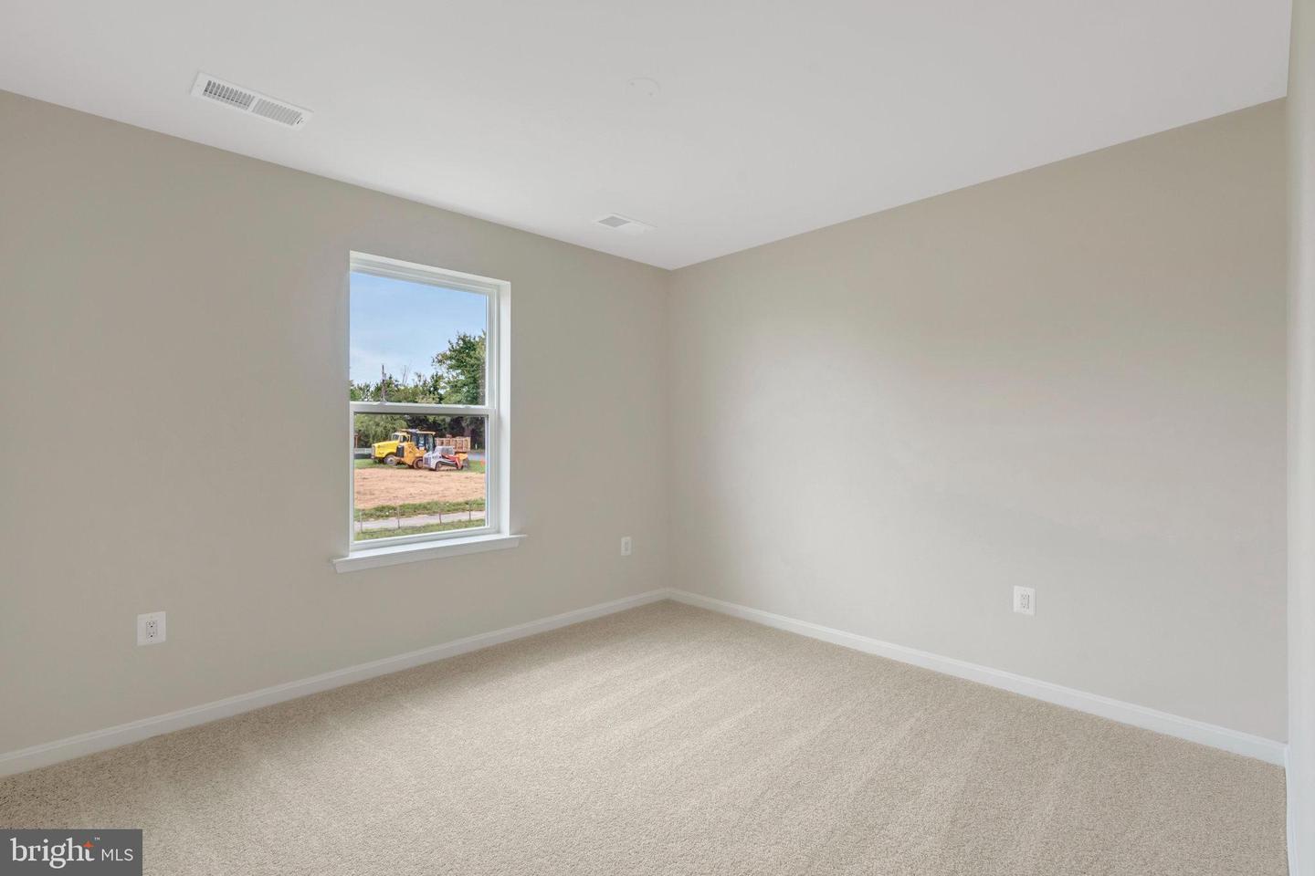 102 MIDSUMMER LN, MIDDLETOWN, Virginia 22645, 3 Bedrooms Bedrooms, ,2 BathroomsBathrooms,Residential,For sale,102 MIDSUMMER LN,VAFV2035270 MLS # VAFV2035270