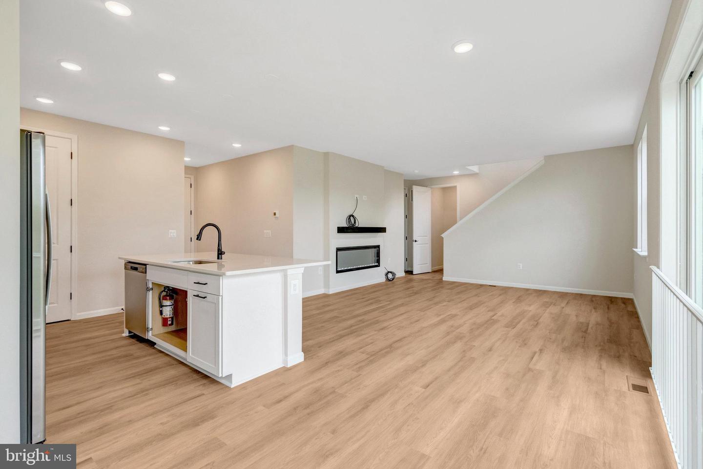 107 MIDSUMMER LN, MIDDLETOWN, Virginia 22645, 3 Bedrooms Bedrooms, ,2 BathroomsBathrooms,Residential,For sale,107 MIDSUMMER LN,VAFV2035274 MLS # VAFV2035274