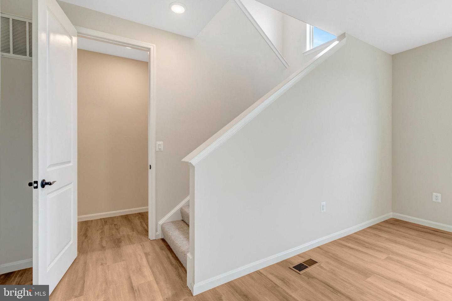 107 MIDSUMMER LN, MIDDLETOWN, Virginia 22645, 3 Bedrooms Bedrooms, ,2 BathroomsBathrooms,Residential,For sale,107 MIDSUMMER LN,VAFV2035274 MLS # VAFV2035274