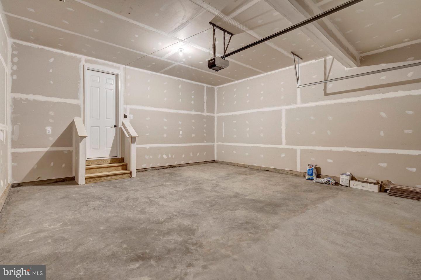 107 MIDSUMMER LN, MIDDLETOWN, Virginia 22645, 3 Bedrooms Bedrooms, ,2 BathroomsBathrooms,Residential,For sale,107 MIDSUMMER LN,VAFV2035274 MLS # VAFV2035274