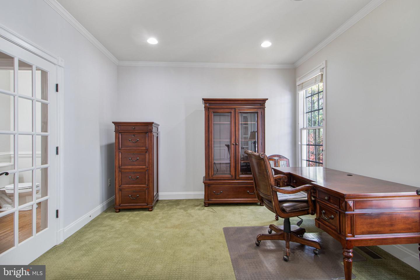9507 SHELLY KRASNOW LN, FAIRFAX, Virginia 22031, 5 Bedrooms Bedrooms, ,4 BathroomsBathrooms,Residential,For sale,9507 SHELLY KRASNOW LN,VAFC2006584 MLS # VAFC2006584
