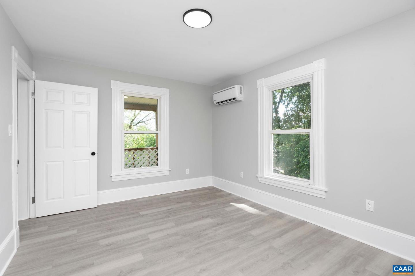 39 OLIVE ST, STAUNTON, Virginia 24401, 3 Bedrooms Bedrooms, ,2 BathroomsBathrooms,Residential,For sale,39 OLIVE ST,666405 MLS # 666405