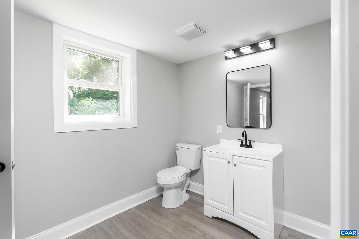39 OLIVE ST, STAUNTON, Virginia 24401, 3 Bedrooms Bedrooms, ,2 BathroomsBathrooms,Residential,For sale,39 OLIVE ST,666405 MLS # 666405