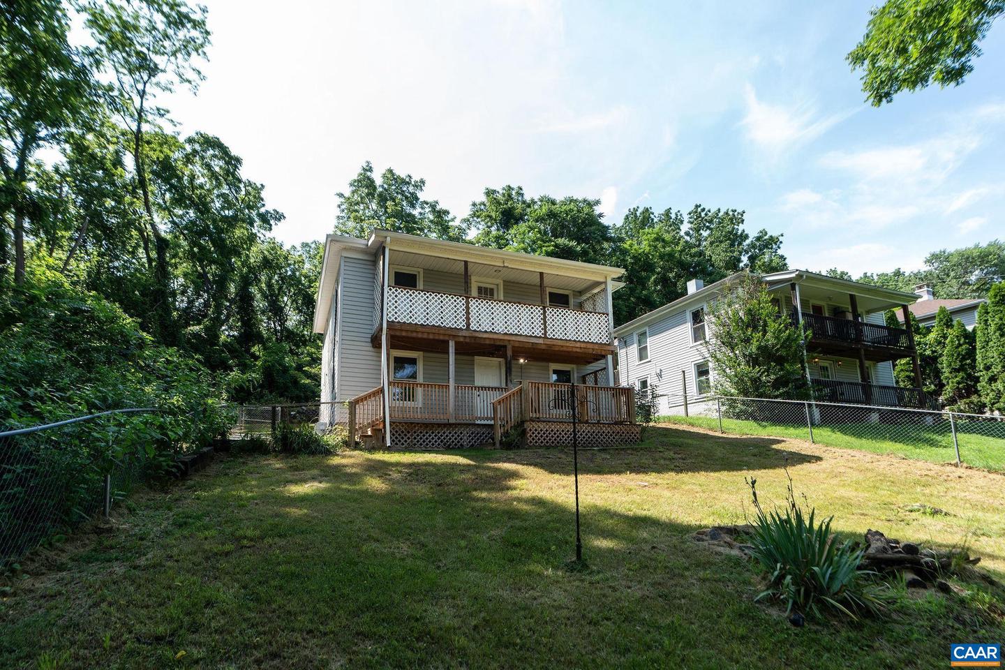 39 OLIVE ST, STAUNTON, Virginia 24401, 3 Bedrooms Bedrooms, ,2 BathroomsBathrooms,Residential,For sale,39 OLIVE ST,666405 MLS # 666405