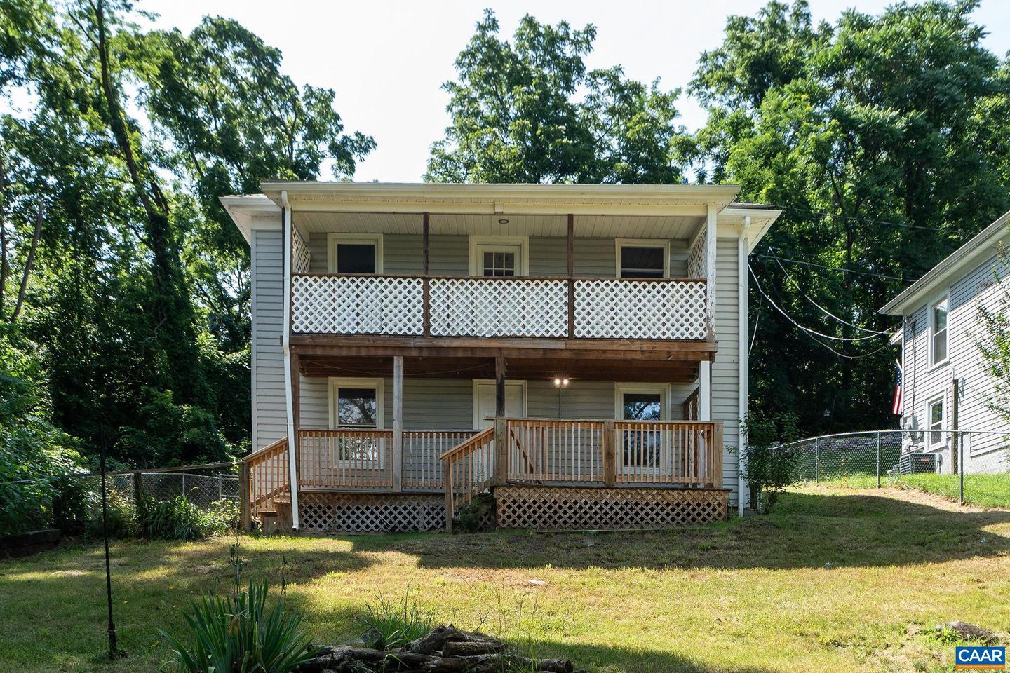 39 OLIVE ST, STAUNTON, Virginia 24401, 3 Bedrooms Bedrooms, ,2 BathroomsBathrooms,Residential,For sale,39 OLIVE ST,666405 MLS # 666405
