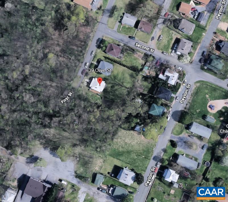 39 OLIVE ST, STAUNTON, Virginia 24401, 3 Bedrooms Bedrooms, ,2 BathroomsBathrooms,Residential,For sale,39 OLIVE ST,666405 MLS # 666405