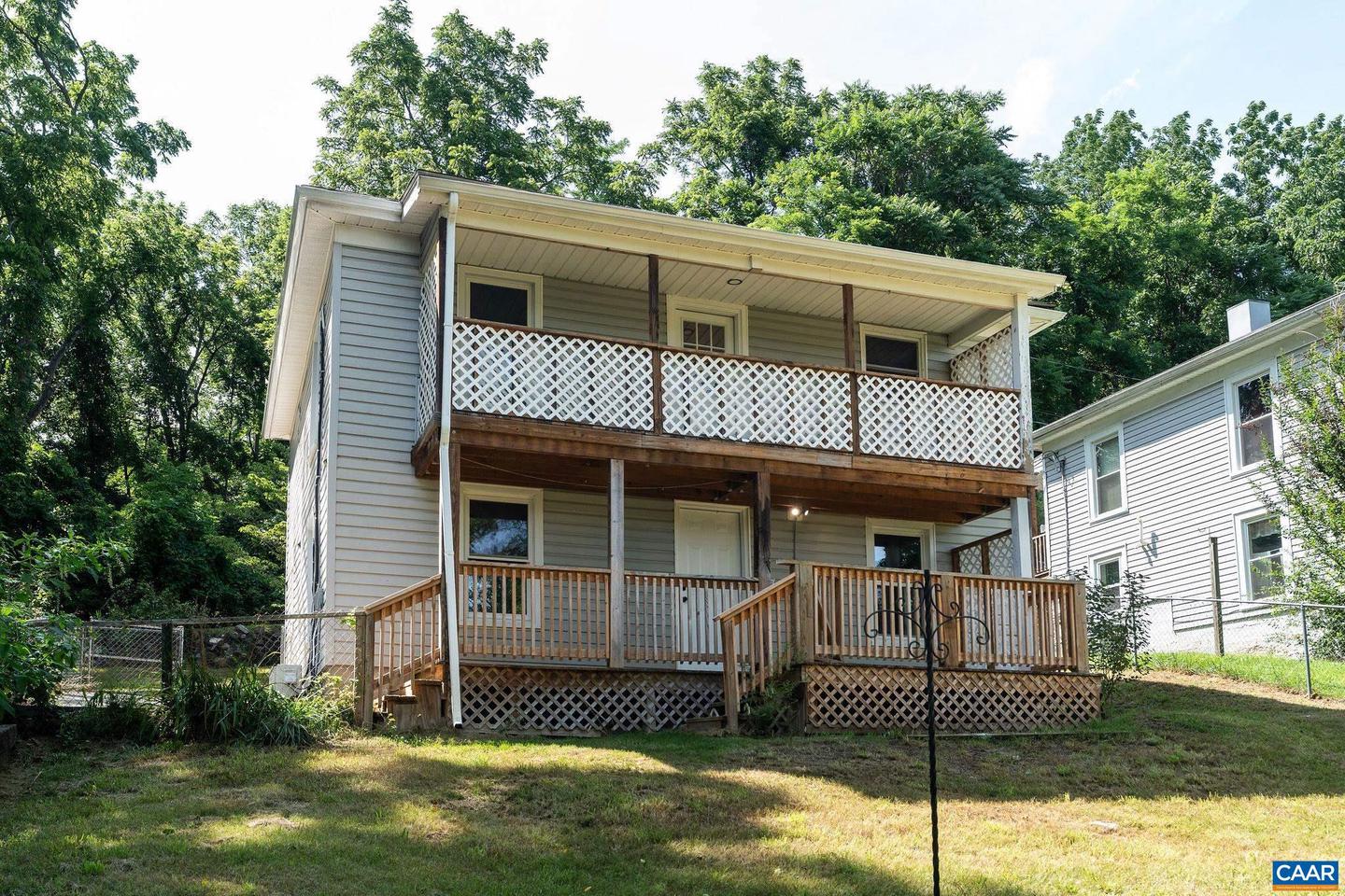 39 OLIVE ST, STAUNTON, Virginia 24401, 3 Bedrooms Bedrooms, ,2 BathroomsBathrooms,Residential,For sale,39 OLIVE ST,666405 MLS # 666405